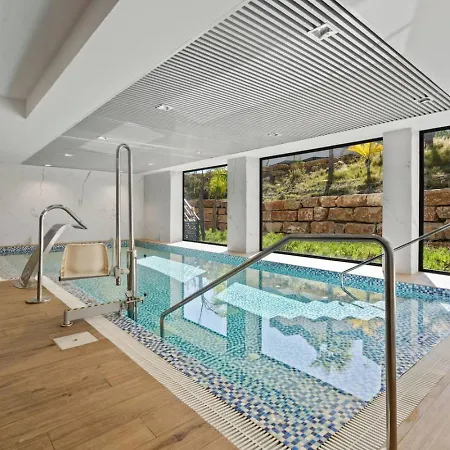 Luxe 3br With Wellness In Oasis 325 Estepona