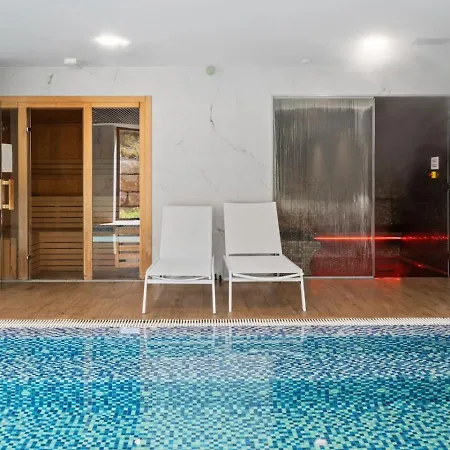 Lejlighed Luxe 3br With Wellness In Oasis 325 *